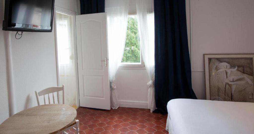 Moodz Hotel Vienne Pont-Eveque Экстерьер фото