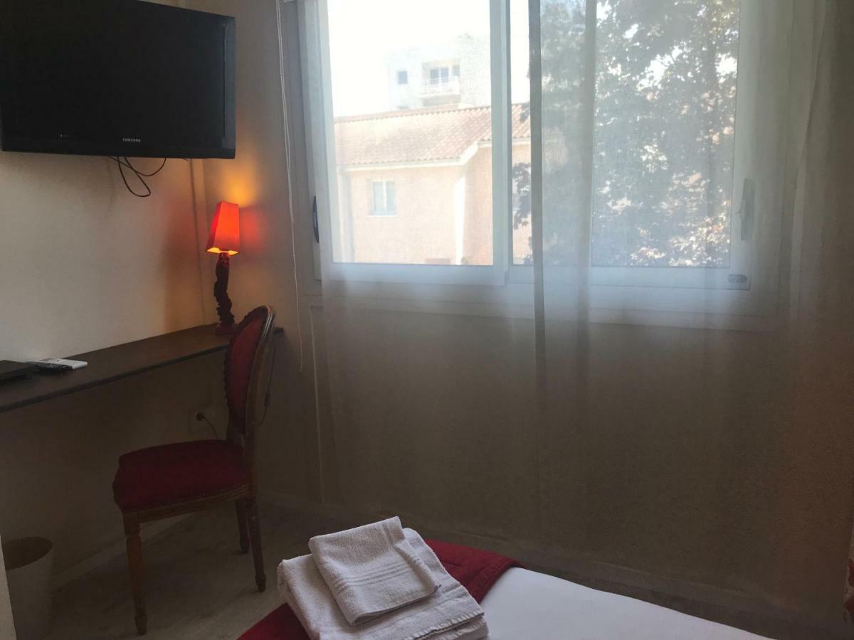 Moodz Hotel Vienne Pont-Eveque Экстерьер фото